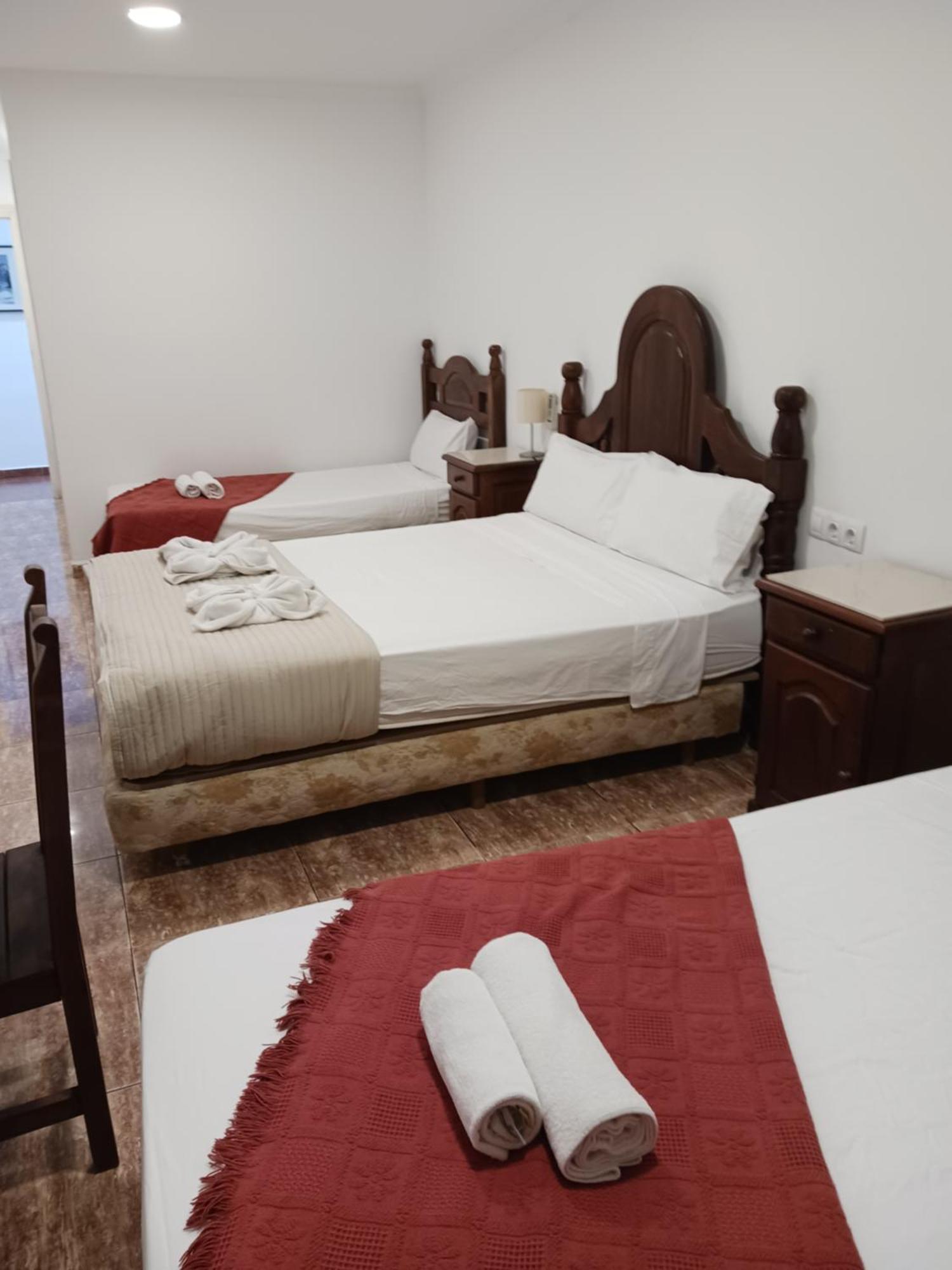 Hotel Manantiales ตอร์เรโมลิโนส ภายนอก รูปภาพ